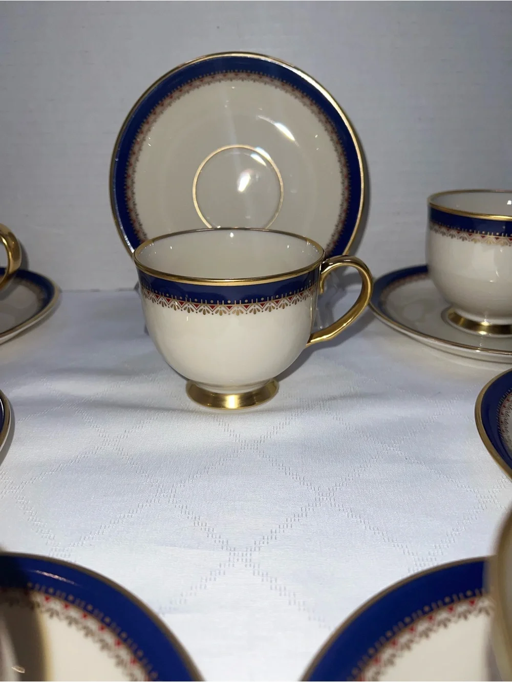 Lenox Presidential Collection Jefferson Footed Cup and Saucer 24K Gold Set of 7
